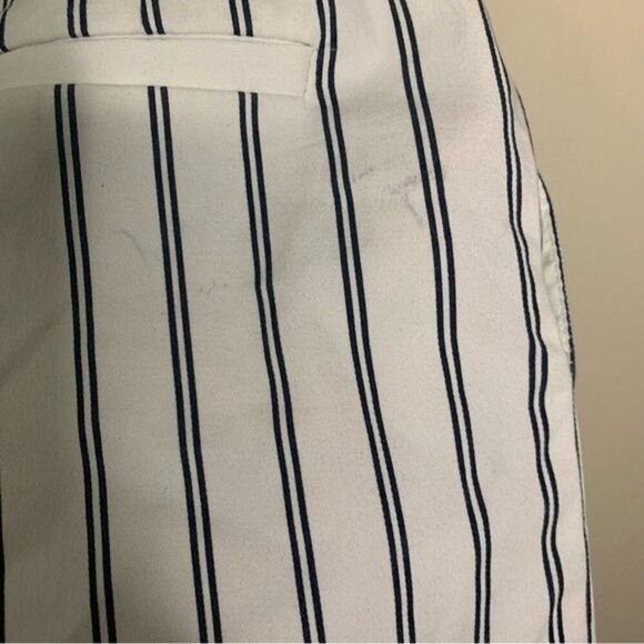 Zara Navy and White Striped Paperbag Shorts Size Medium - Picture 6 of 9